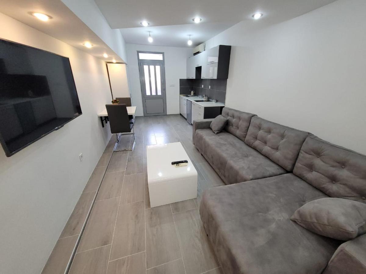 Apartment Diamond -Modern And Lovely Seaside Studio Apartment Kotor Extérieur photo